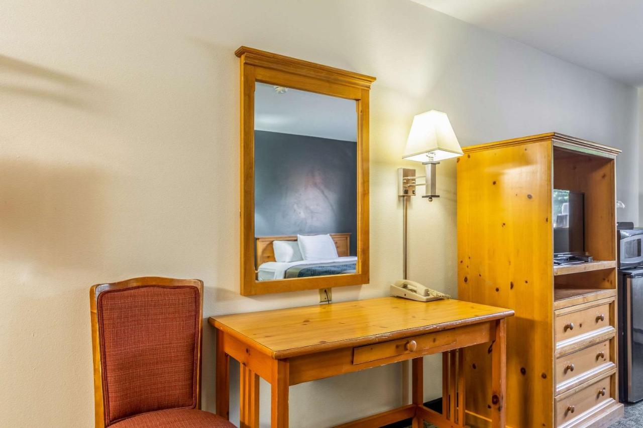 Rodeway Inn Bozeman Exteriér fotografie